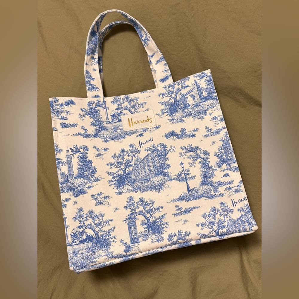 HARRODS
Blue Small Toile Shopper Bag